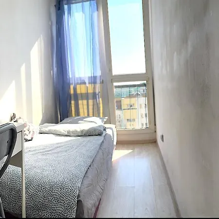 - Ul Sliczna *