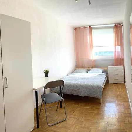 - Ul Sliczna Wroclaw